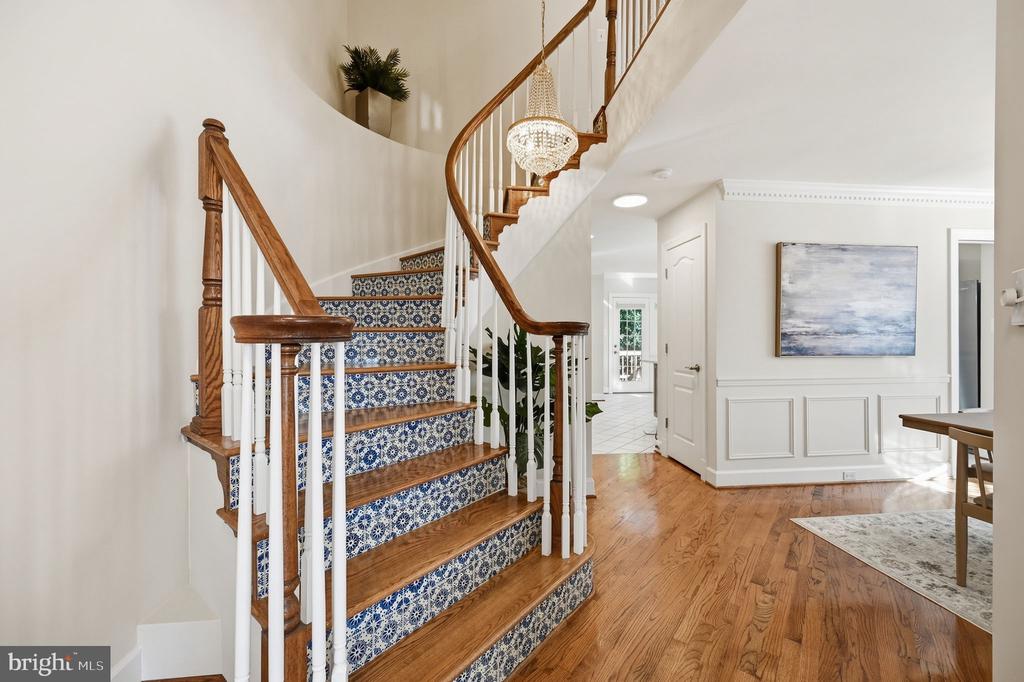 8143 MADRILLON COURT