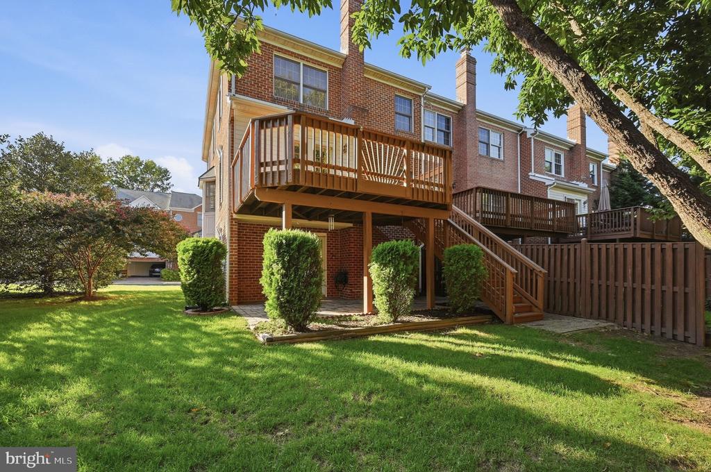8143 MADRILLON COURT