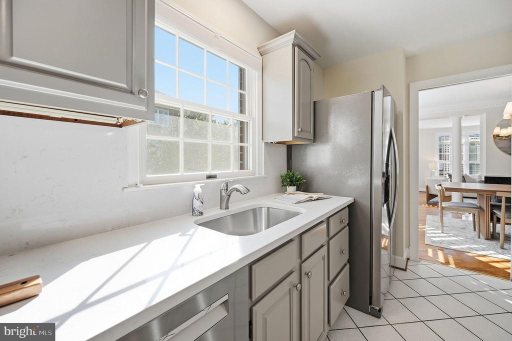 8143 MADRILLON COURT