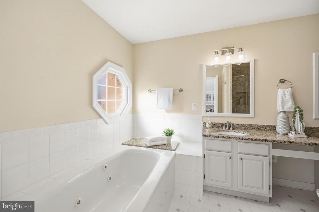8143 MADRILLON COURT