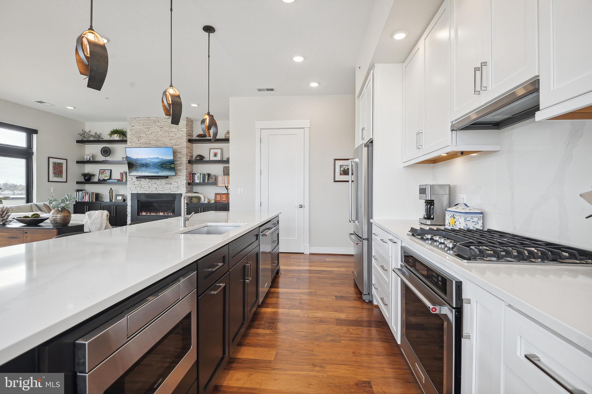 4 Stationmaster St SE #404