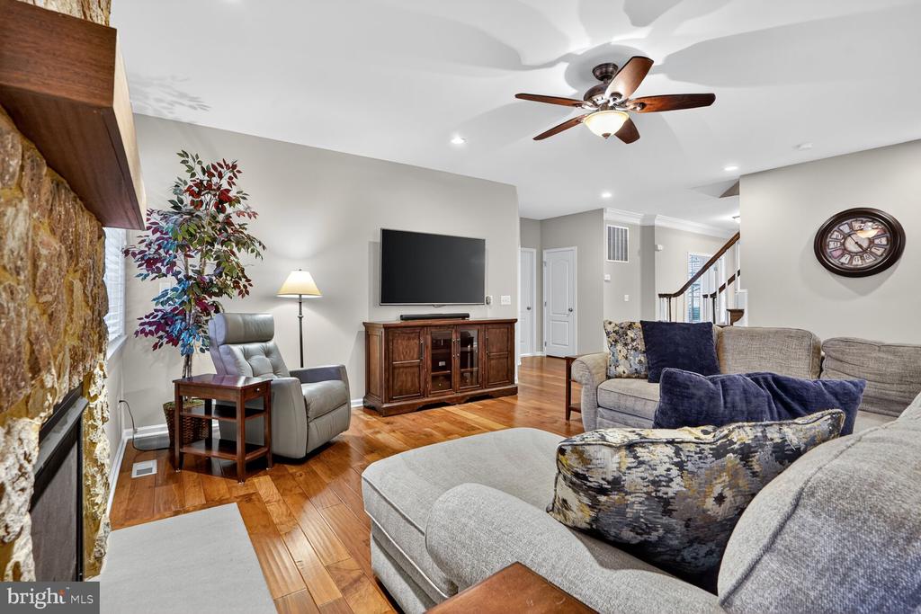 41381 LADYBUG COURT