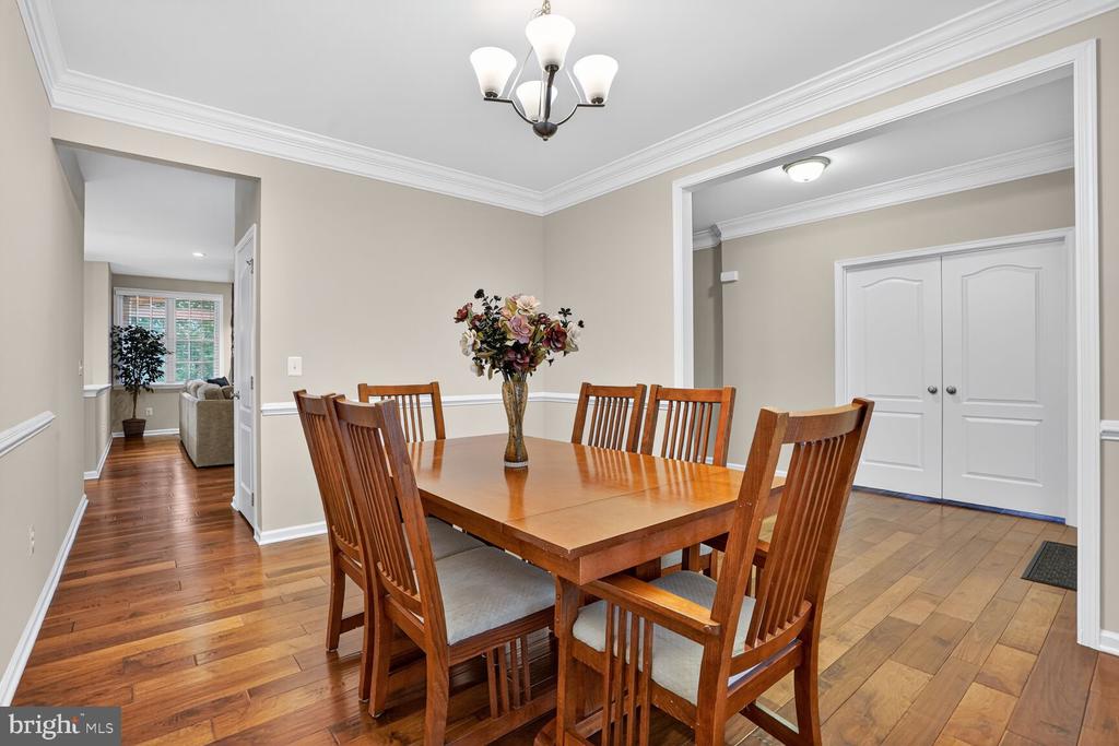 41381 LADYBUG COURT