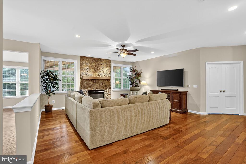 41381 LADYBUG COURT