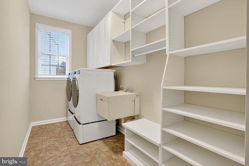 41381 LADYBUG COURT