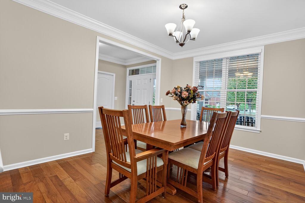 41381 LADYBUG COURT