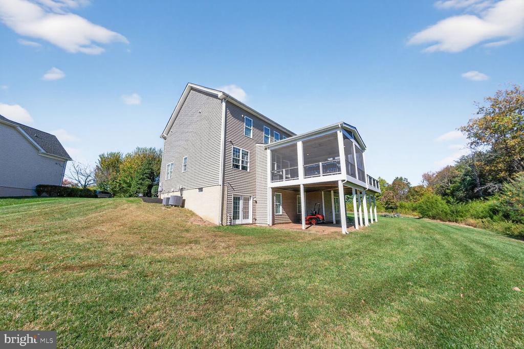 41381 LADYBUG COURT