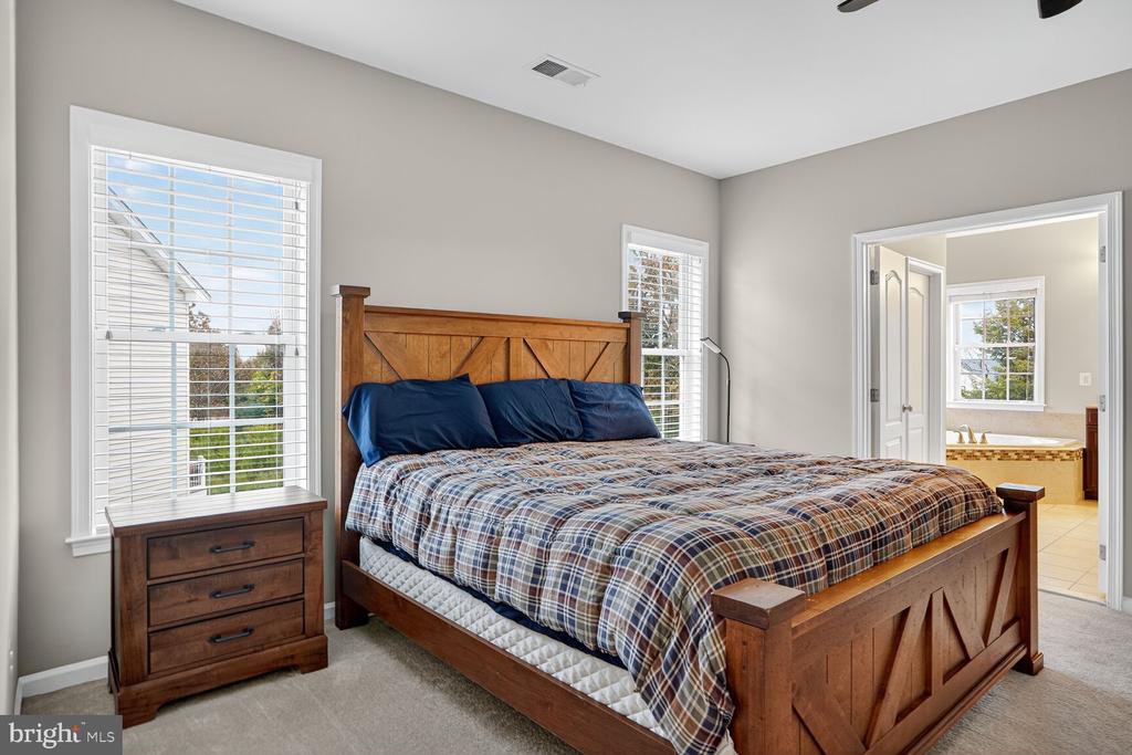 41381 LADYBUG COURT