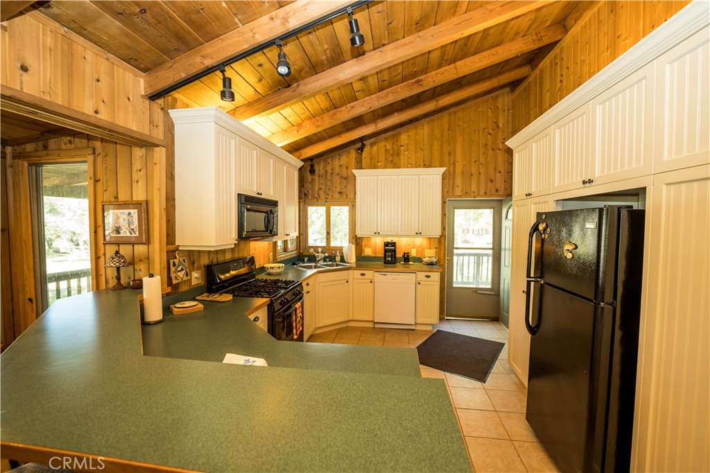 11011 26 S Shore Drive