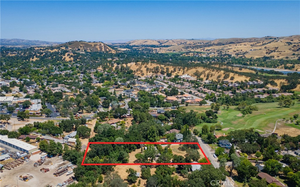 8900 Pino Solo Avenue