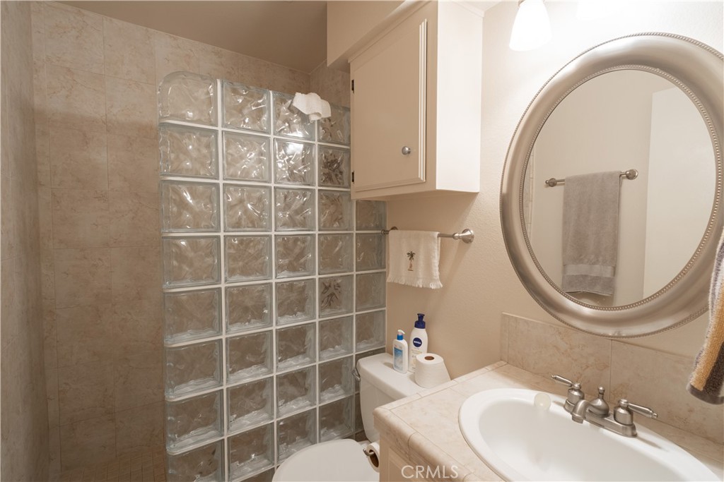 8900 Pino Solo Avenue