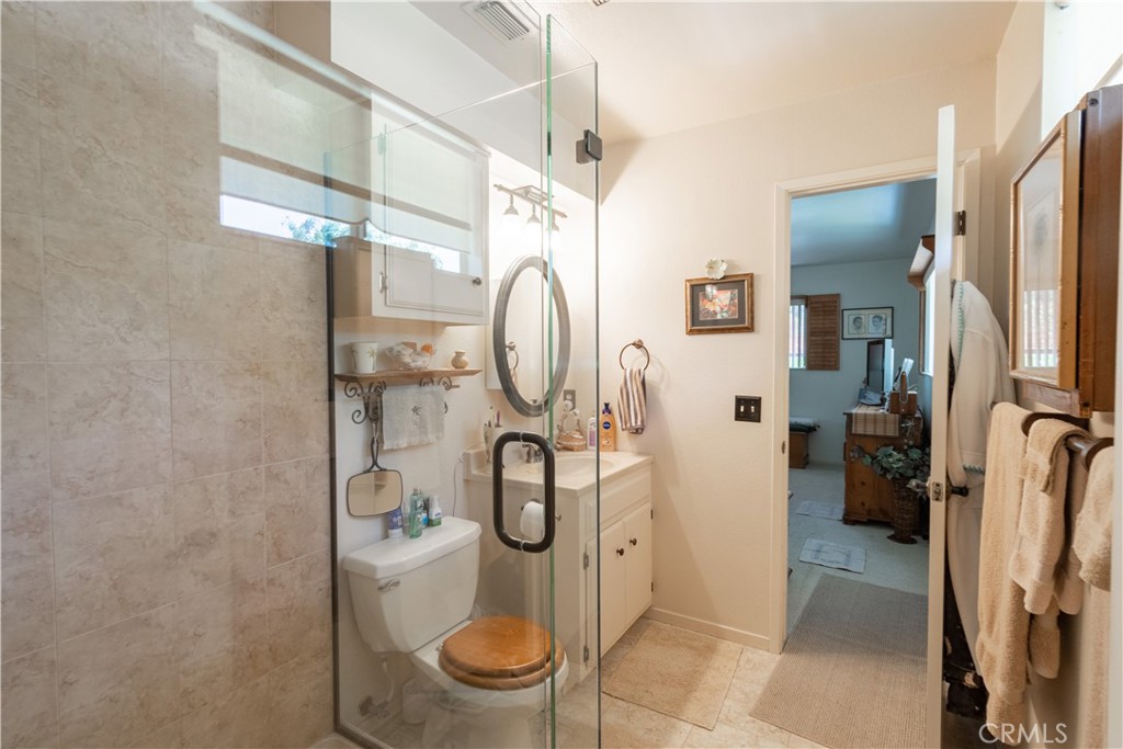 8900 Pino Solo Avenue