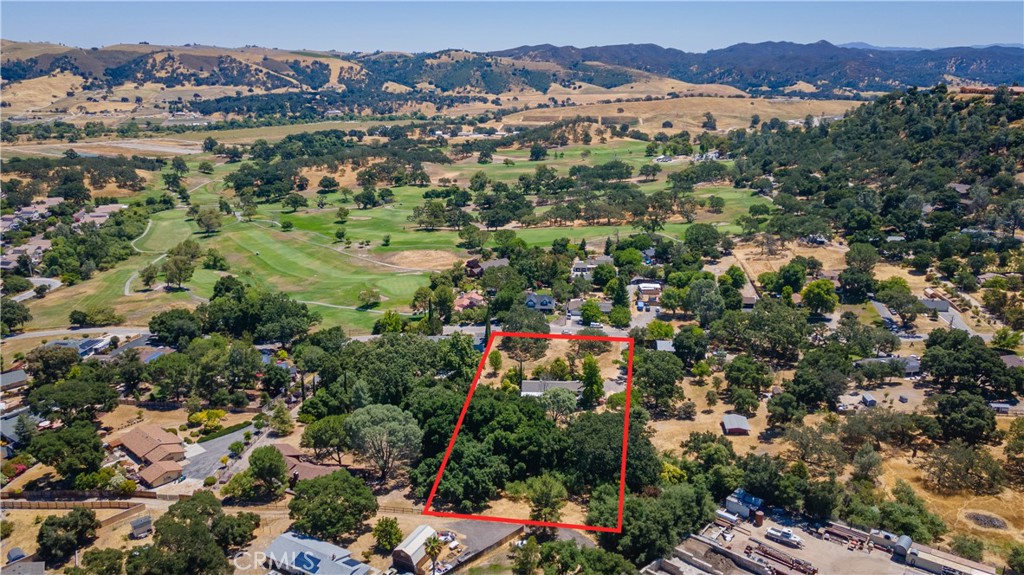 8900 Pino Solo Avenue