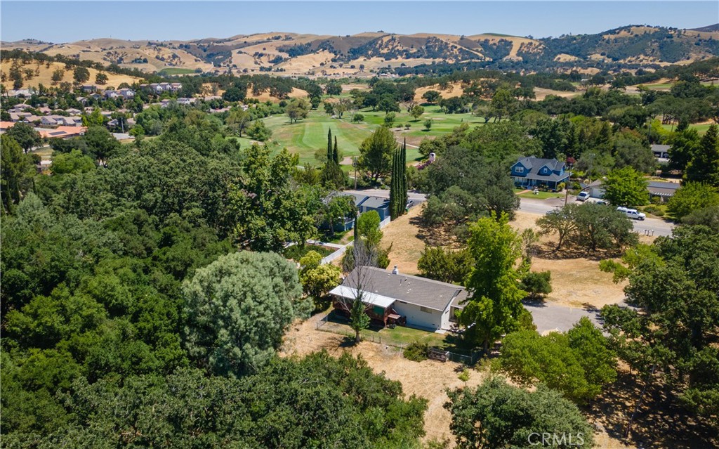 8900 Pino Solo Avenue