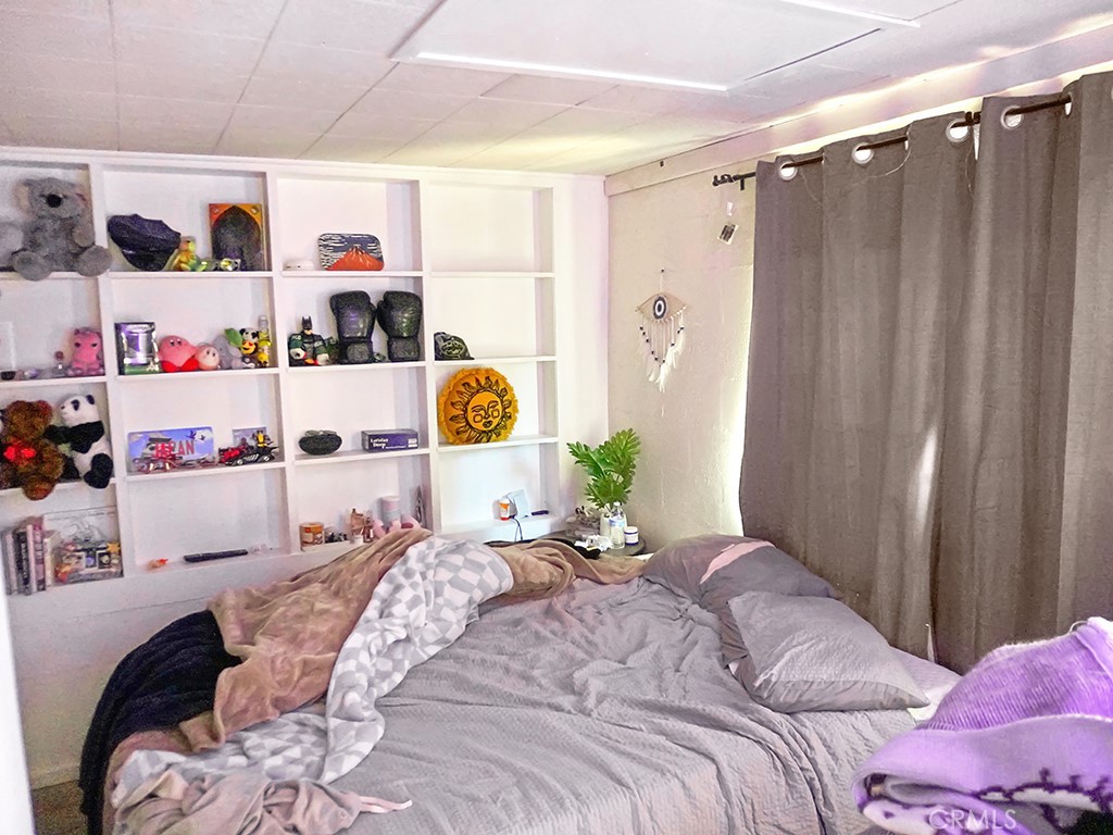 9635 Carmelita Avenue