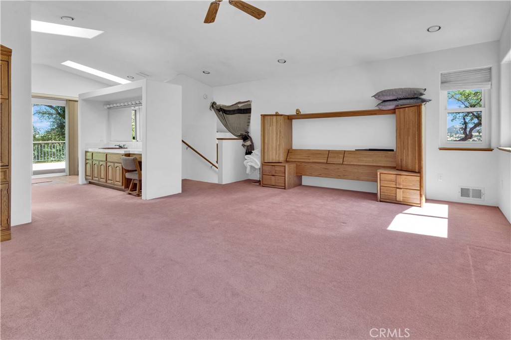 4595 Telford Road
