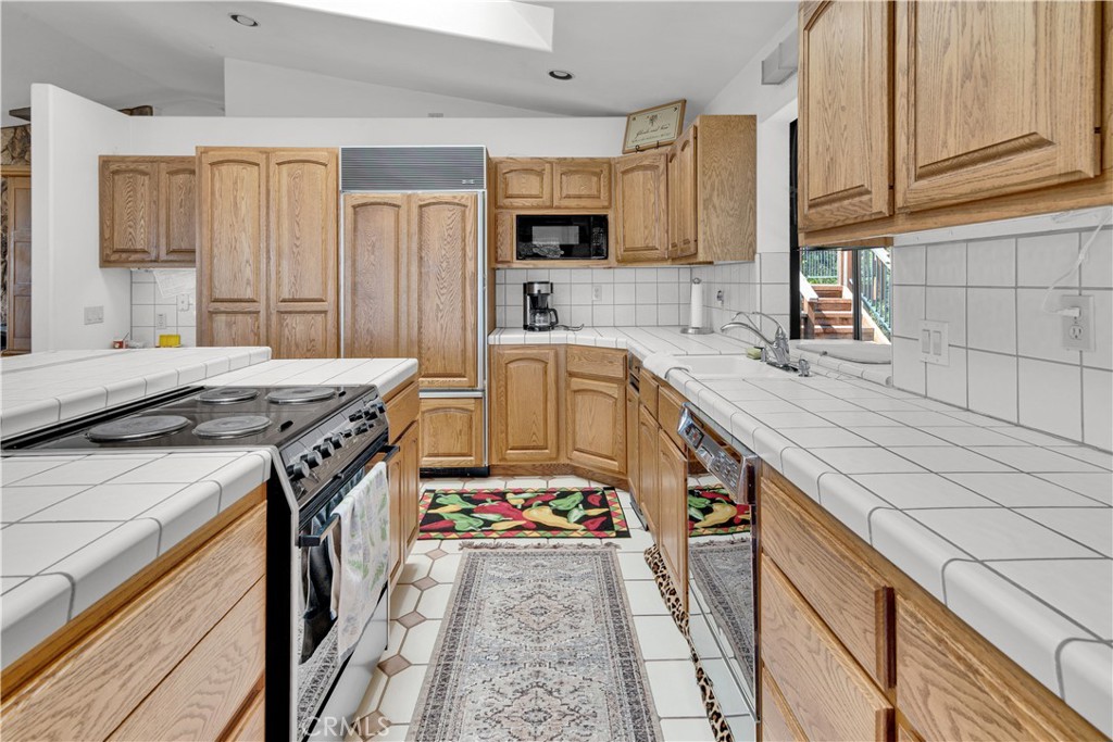 4595 Telford Road
