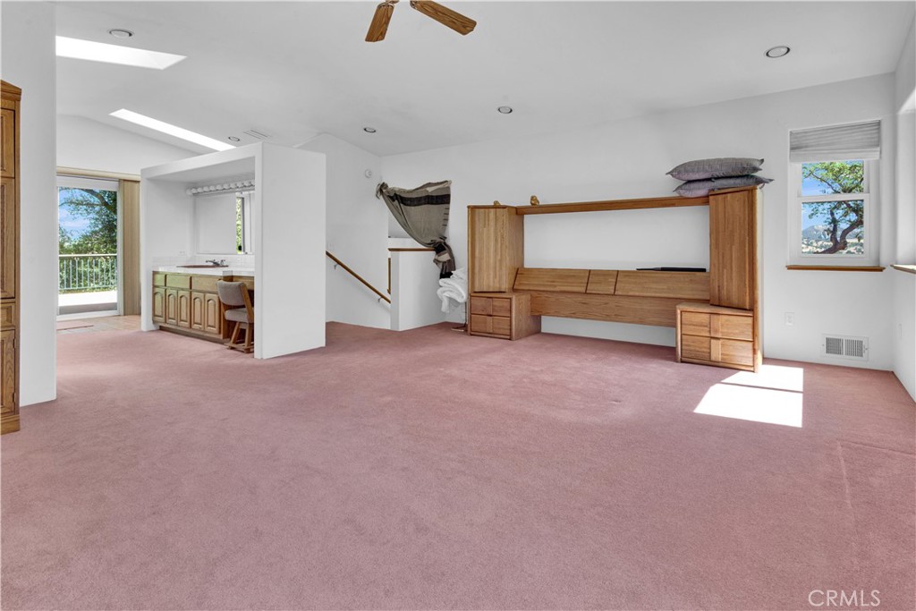 4595 Telford Road