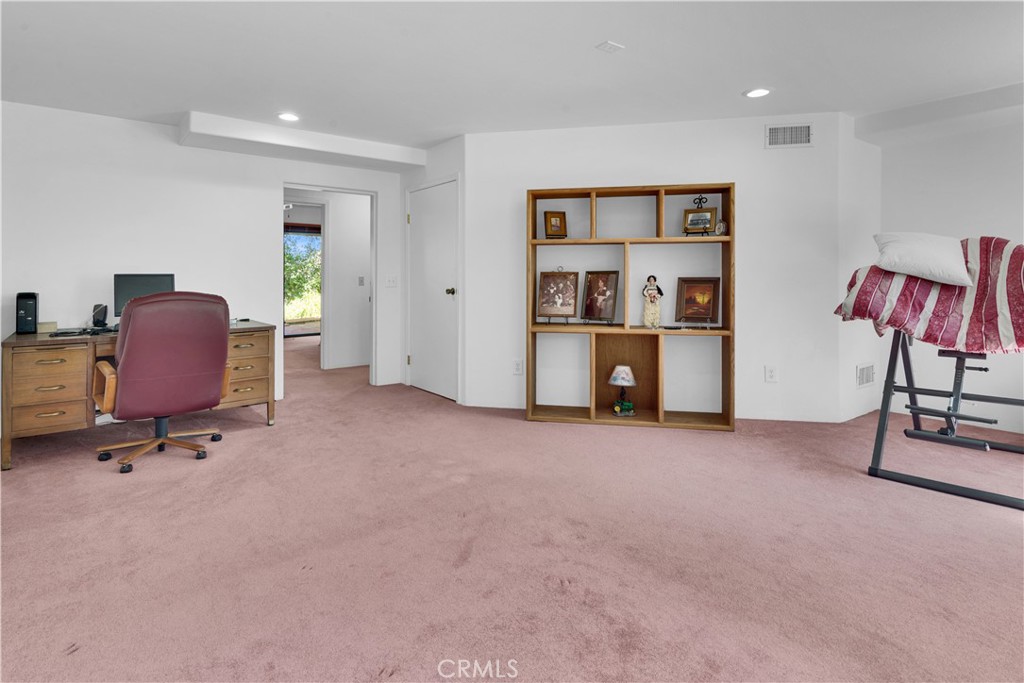 4595 Telford Road