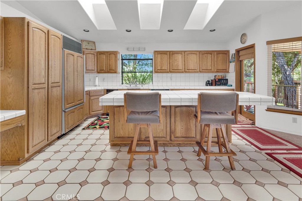 4595 Telford Road
