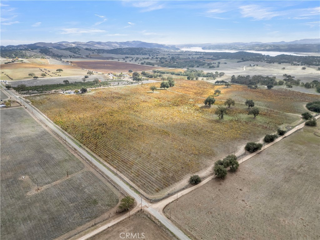 53500 Bradley Lockwood