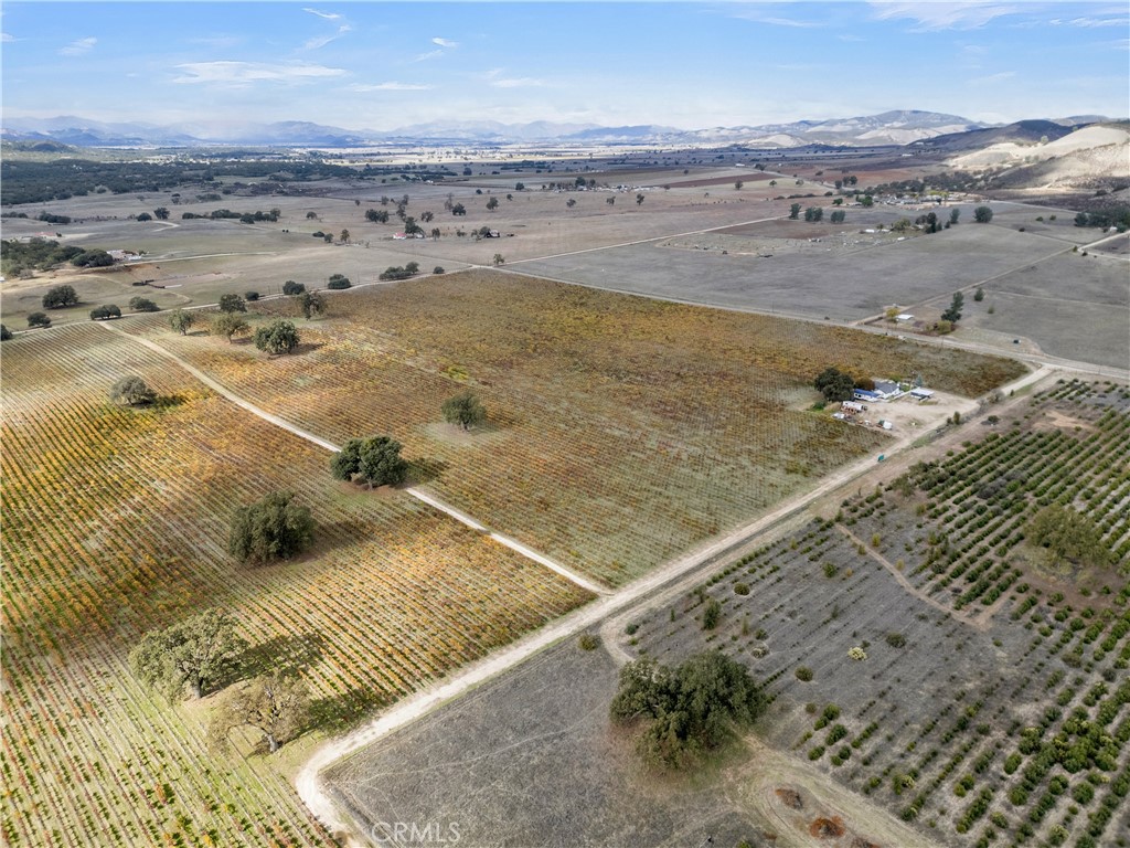 53500 Bradley Lockwood