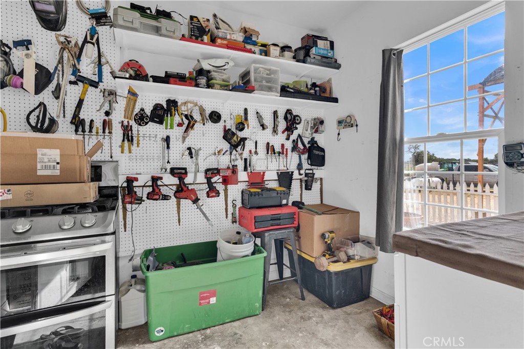 53500 Bradley Lockwood