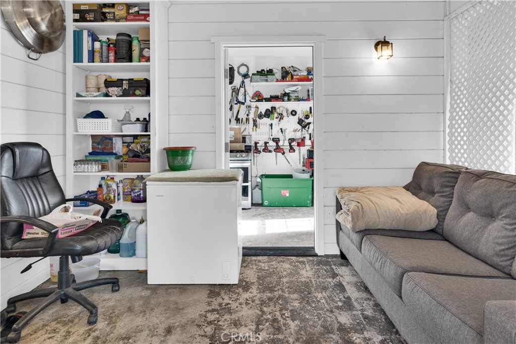 53500 Bradley Lockwood