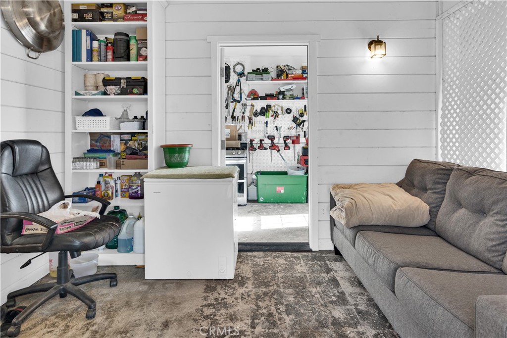 53500 Bradley Lockwood