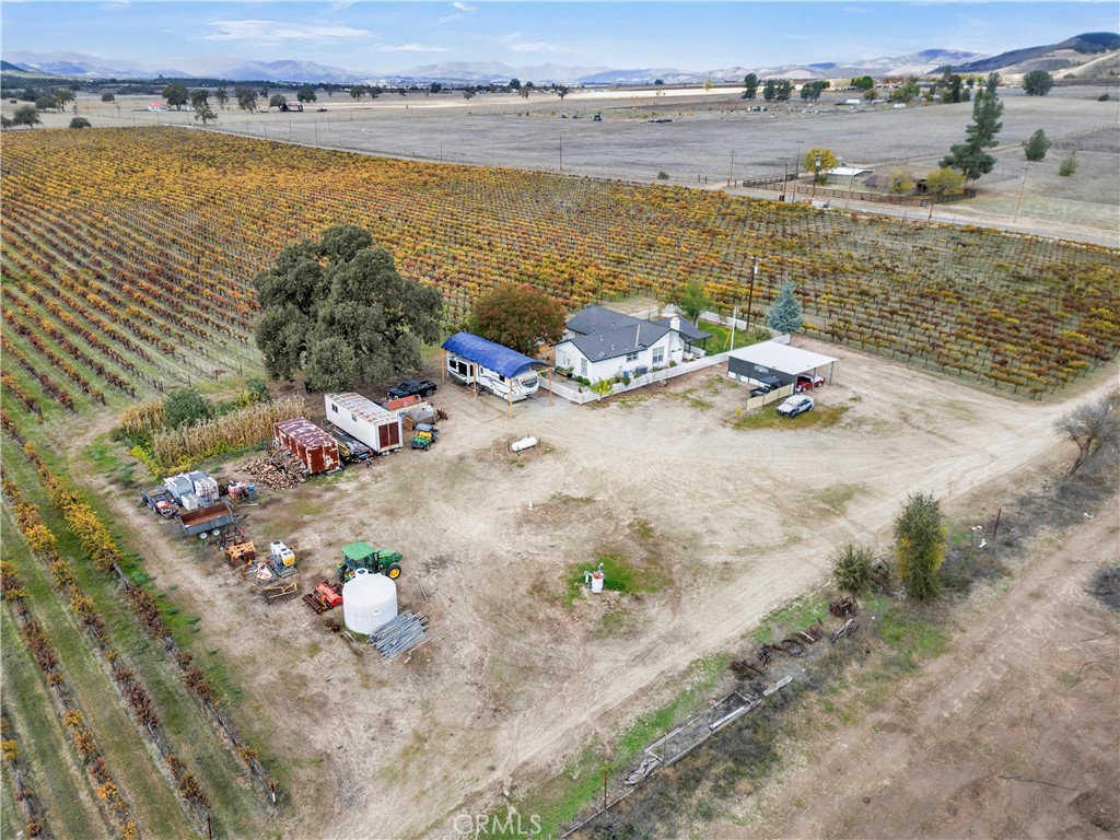 53500 Bradley Lockwood