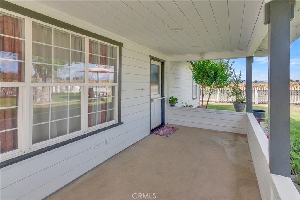 53500 Bradley Lockwood