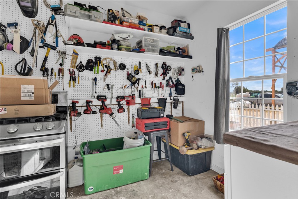 53500 Bradley Lockwood