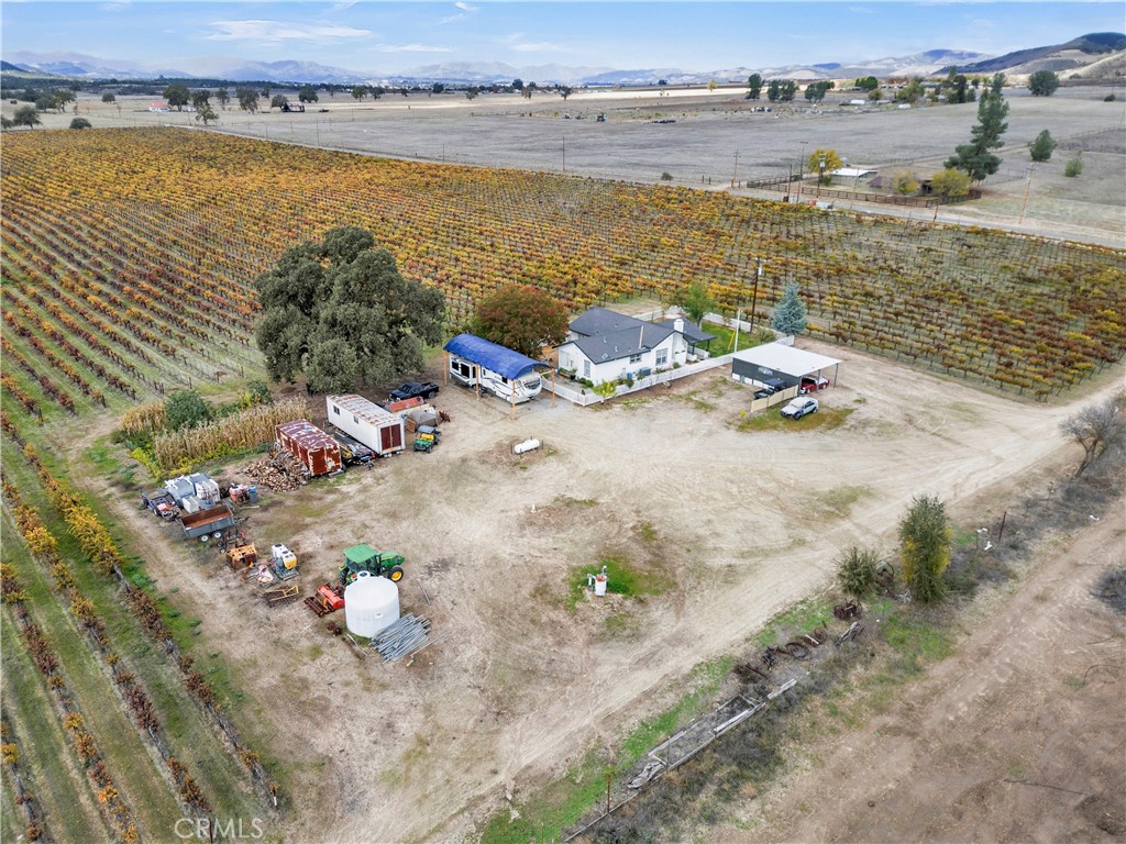 53500 Bradley Lockwood