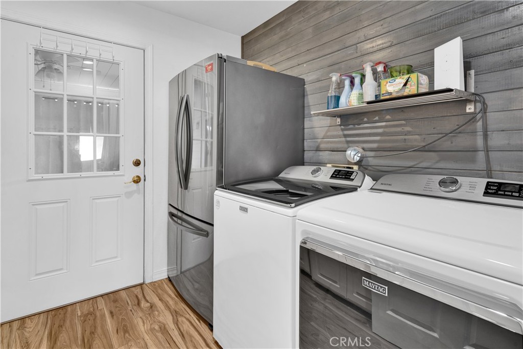 53500 Bradley Lockwood