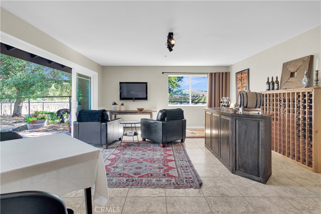 53600 Bradley Lockwood