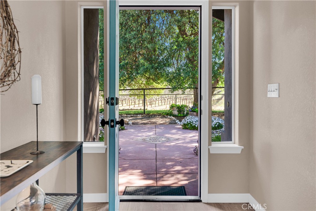 53600 Bradley Lockwood