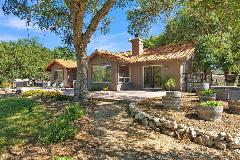 53600 Bradley Lockwood