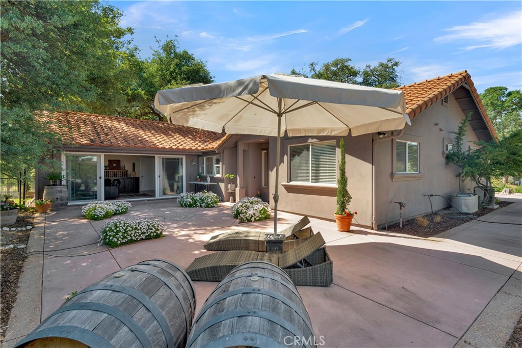 53600 Bradley Lockwood