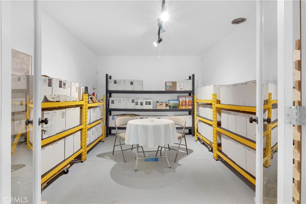 53600 Bradley Lockwood