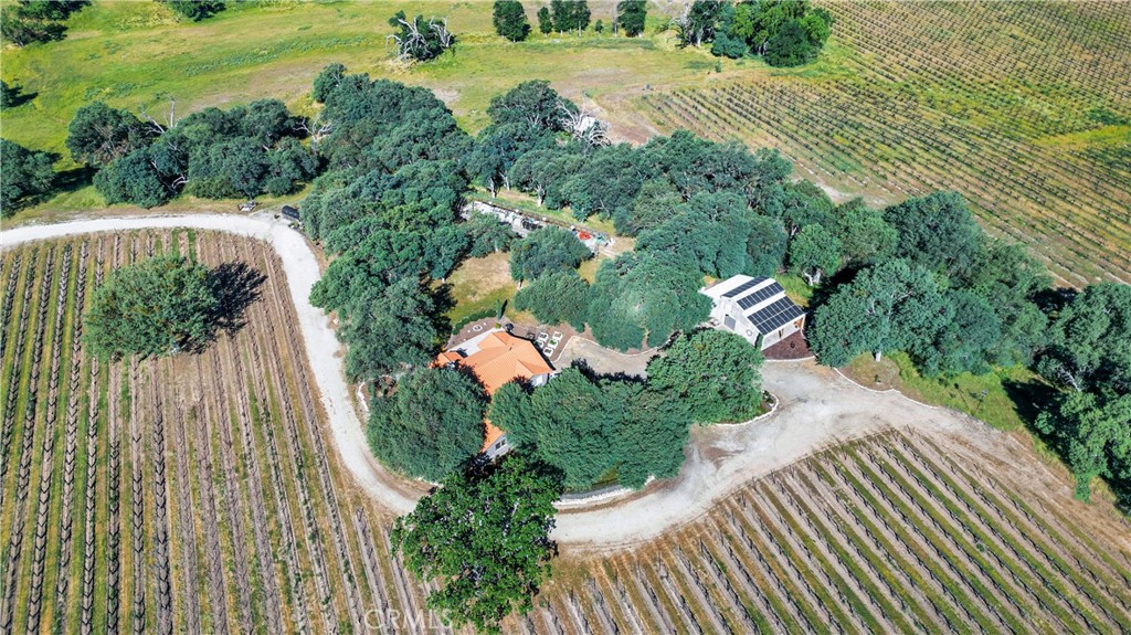 53600 Bradley Lockwood