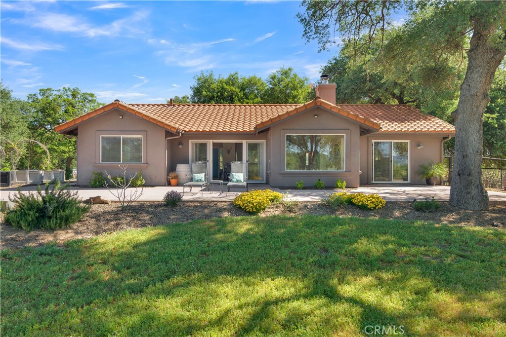 53600 Bradley Lockwood