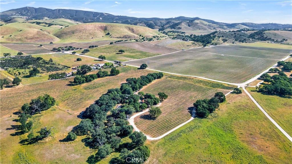 53600 Bradley Lockwood