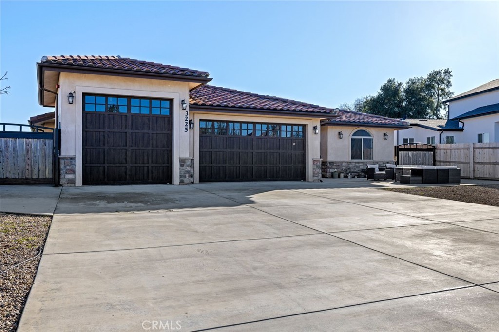 3225 Catalina Place