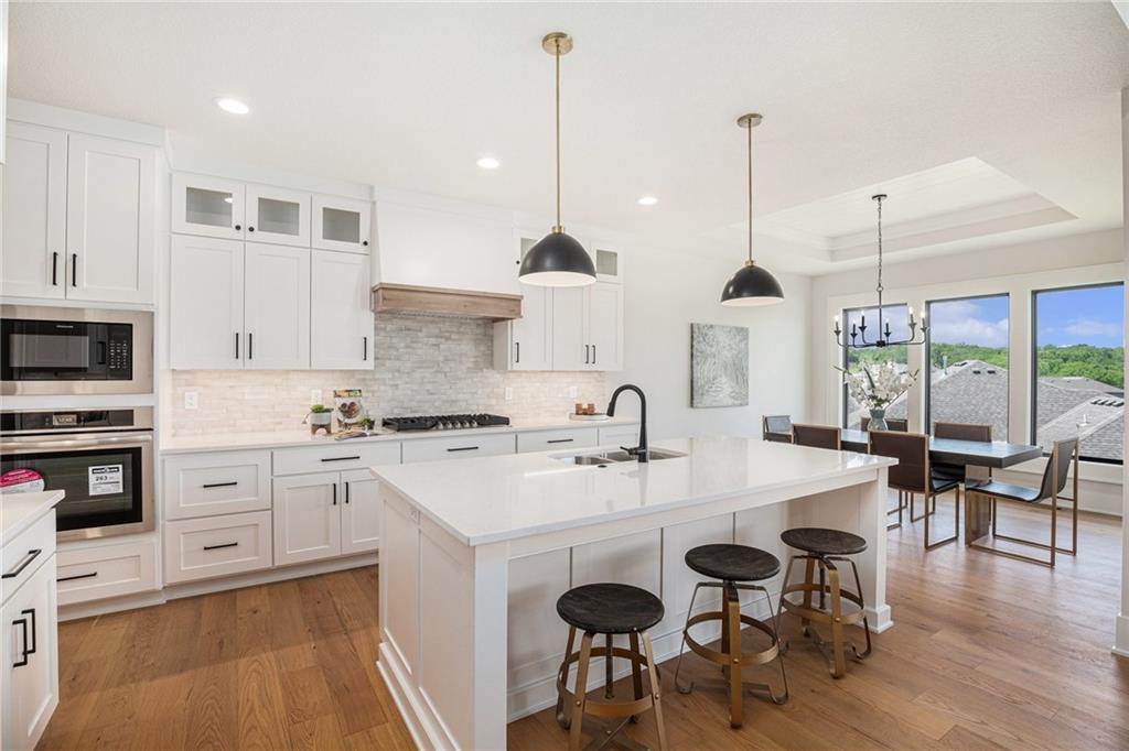 2317 SW Morris Drive