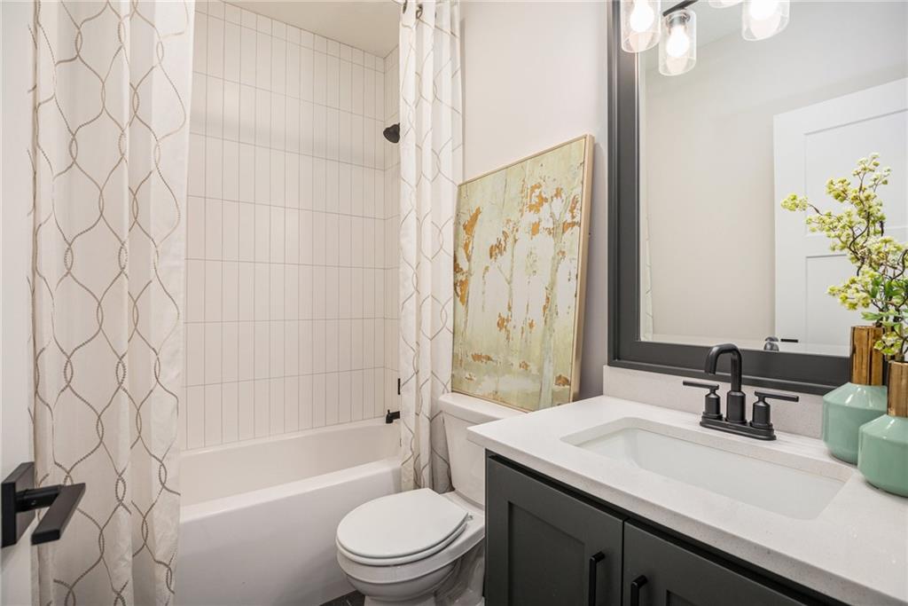 2317 SW Morris Drive