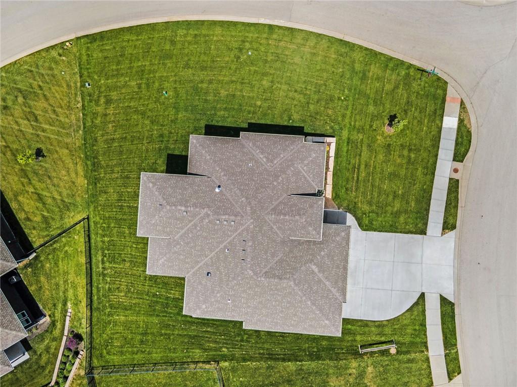 2317 SW Morris Drive