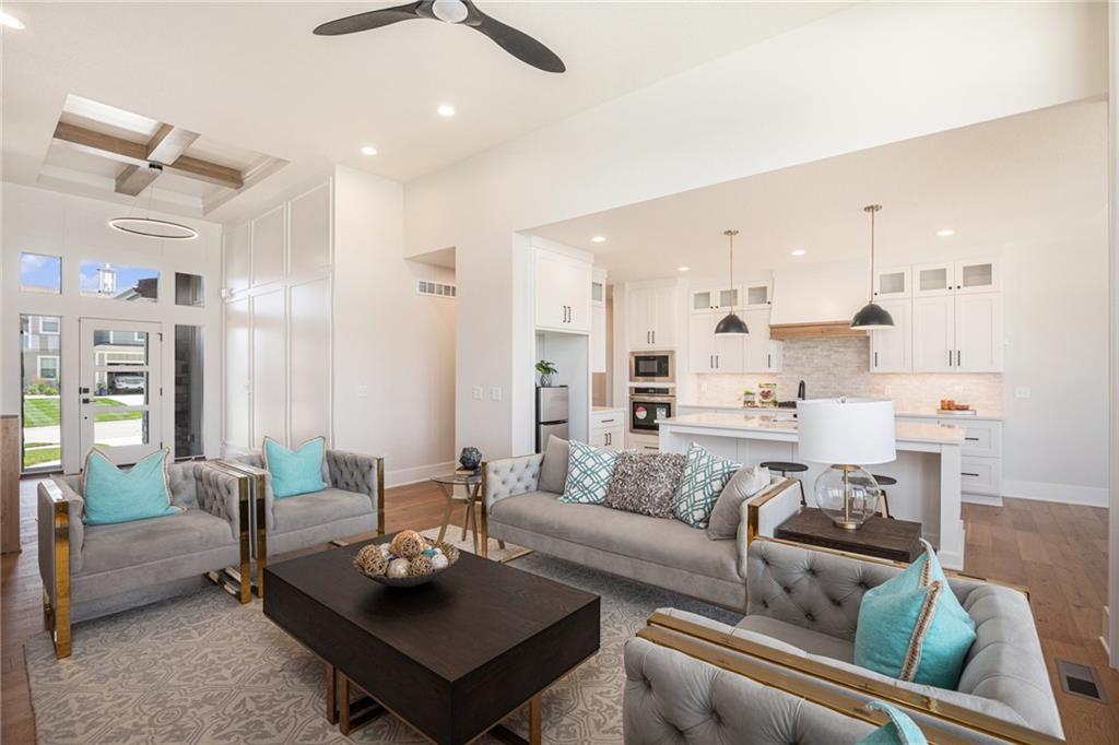 2317 SW Morris Drive