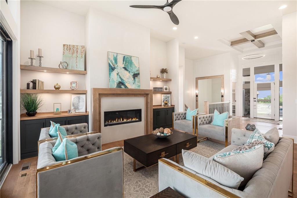 2317 SW Morris Drive