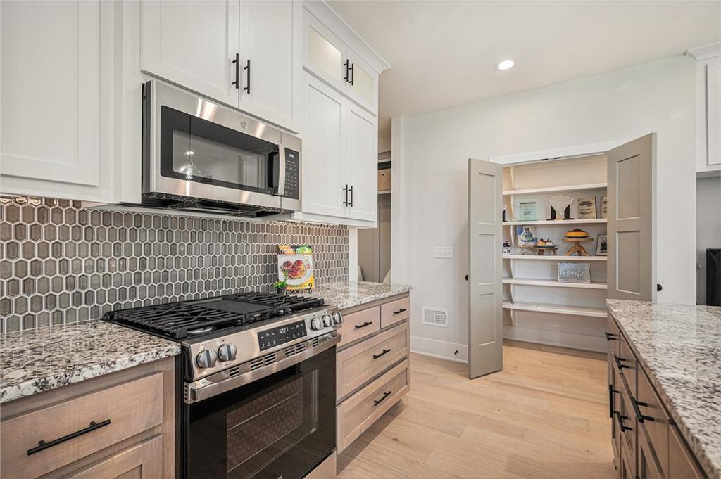 3141 SW Summit View Trail