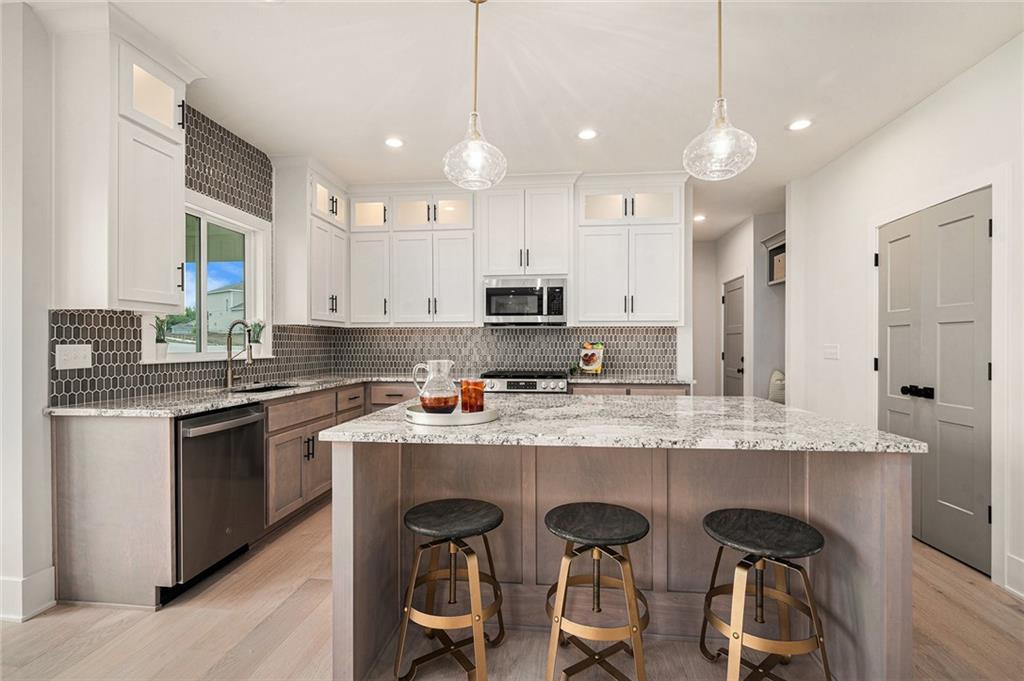 3141 SW Summit View Trail